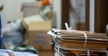 なぜ実家の両親はモノを捨てられないのか?高齢者宅の片づけで重要な3つのポイント