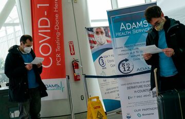 空の旅、ワクチン記録提示でスムーズに