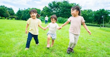 「どこでもうまくやっていける人」の親が最初に身につけさせていた、たった1つの力