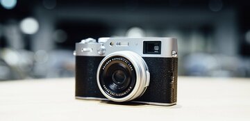 「自分」と「世界」のピントを合わせるデザイン――富士フイルム〈X100〉・今井雅純