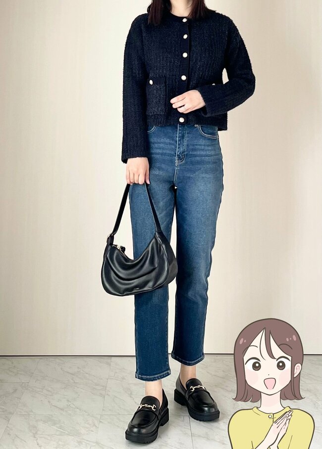 デニムなのに動きやすくて感動…!cocaの「びよーんと伸びるパンツ」シルエットが綺麗で、脚のラインがスッキリ見えるんです!