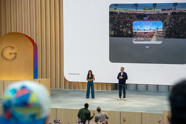 自社ロゴのTシャツを「喜んで着るアメリカ人」と「恥ずかしがる日本人」の決定的な違い