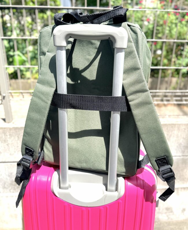 「安いのに多機能！」「軽くてとても良い」ワークマンの“ペタンコになる大容量リュック”荷物がたっぷり入って便利！「普段使いから日帰り旅行まで十分」