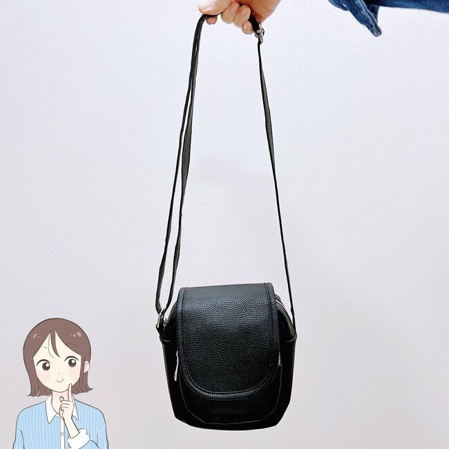 お薬手帳や処方薬がすっぽり！3COINSの「めちゃ軽ショルダー」通院バッグにちょうどいい！《購入レビュー》