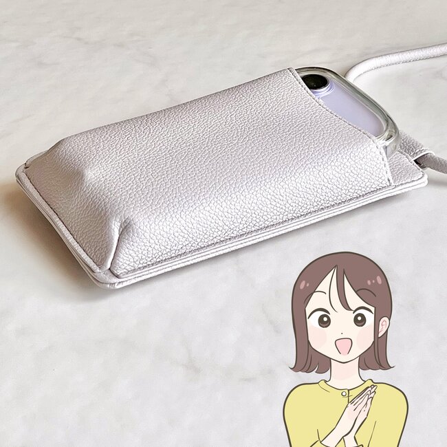カードが35枚入った！アフタヌーンティーの“お財布がいらないスマホショルダー”手ぶらで外出できて楽ちん！「高級感がある」「年齢問わず持てる」「友達に誕生日プレゼントした」《購入レビュー》