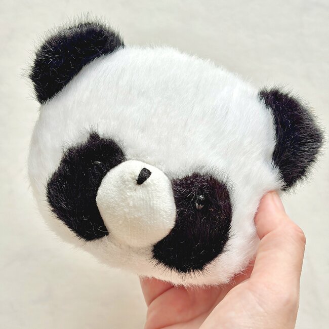 可愛すぎて毎日持ち歩きたい！3COINSの“ぬいぐるみになるエコバッグ”1泊分の荷物が入って実用的！「とても可愛いです」「旅行のお土産入れに使えます」《購入レビュー》