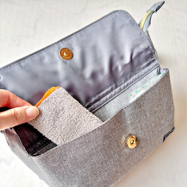 もうポーチいらないかも…!しまむらの「ポケットいっぱいバッグ」収納力が異次元すぎる!お財布がわりにも使えて便利!
