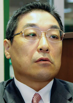 ジョイス 代表取締役兼社長執行役員 小苅米秀樹<br />食品スーパーに専心 「食の提案」で、難局を乗り切る