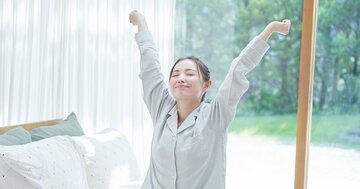 「夜型」は仕事のパフォーマンス低下を招く?健康状態や認知機能の悪化に影響