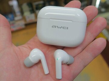 AirPods Proっぽい見た目の2750円の完全ワイヤレスイヤホン