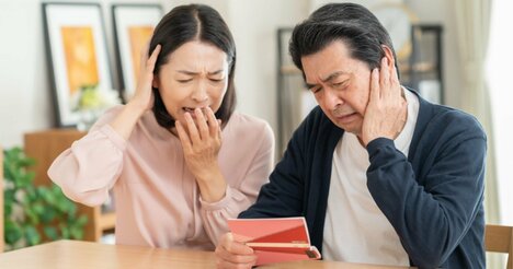 「推し活に年50万円」50代妻に呆れる夫→実は自分も浪費していた「家計のブラックボックス」
