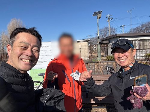 自動車評論家の河口まなぶ氏と、飲食店経営の柏崎龍進氏。このメンバーの元日ランはすでに5回目。天候にも恵まれ、快適に走ることができました