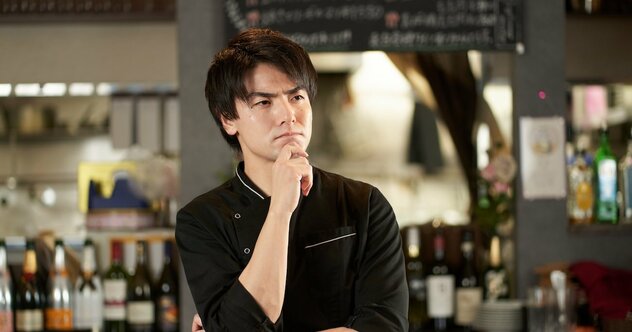 「レストランを営んでいます。値上げを検討しているのですが、どうすればお客様の満足度を下げずにすむでしょうか？」→AIが教えてくれた“意外な解決策”とは？