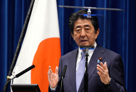 安倍首相の世論コントロールとは...?