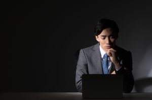 「学歴ルサンチマン社員」が暴れ出しかねない日本企業の死角
