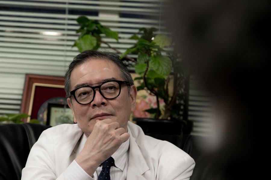 東大病院から逃亡した記者が元主治医に直撃「なぜ説明してくれなかったのか」