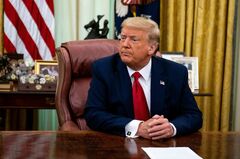 【社説】コロナで迷走、トランプ氏の発信力