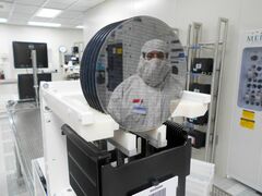 半導体なぜ不足？　影響の長期化警戒する声も