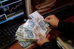 トルコ利下げの失策、新興国投資家への警鐘
