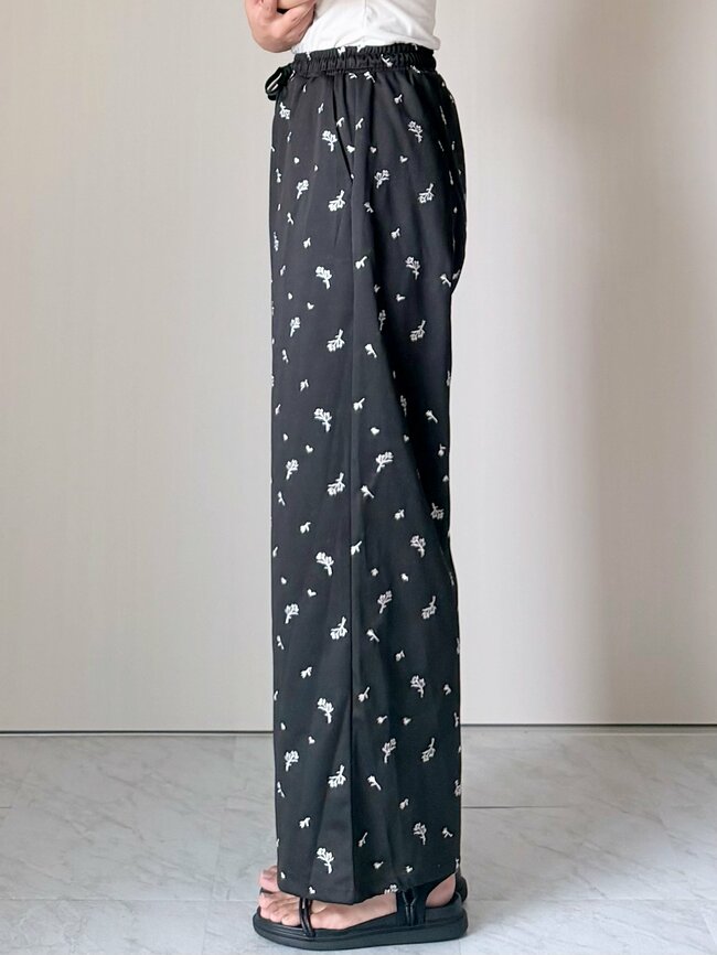 【しまむら】ジャージみたいで楽ちん！1639円の「高見えワイドパンツ」脚長効果もバツグンです！《購入レビュー》