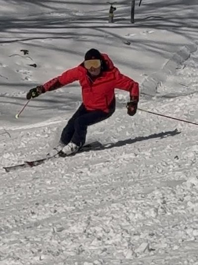 昔の尾瀬岩鞍は豪雪地帯だったんですよ。ここで降雪機を使うようになるとは……古い時代を知る人間からすると本当に“隔世の感”であります
