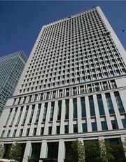 株価上昇で2兆円超の含み益棚ボタに笑う日本生命の株保有