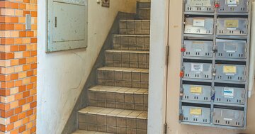 え、どうすればいいの？40代タイミーおじさんが「説明なし・指導者なし」たった1人の職場に大困惑