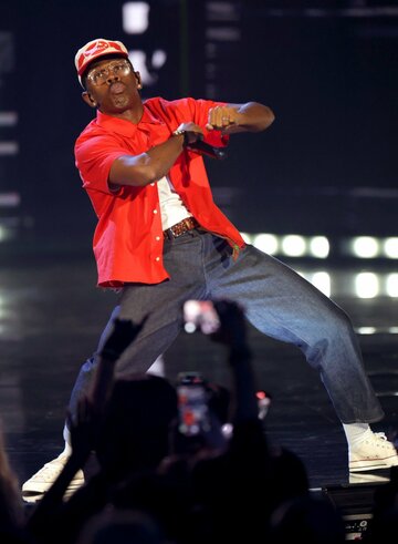 人前で「踊るのが怖い」若者、米国で増加中