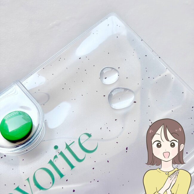 バッグの中で迷子にならない…！ダイソーの「めちゃ軽ミニ財布」カードやカギも収納できて優秀すぎる！《購入レビュー》