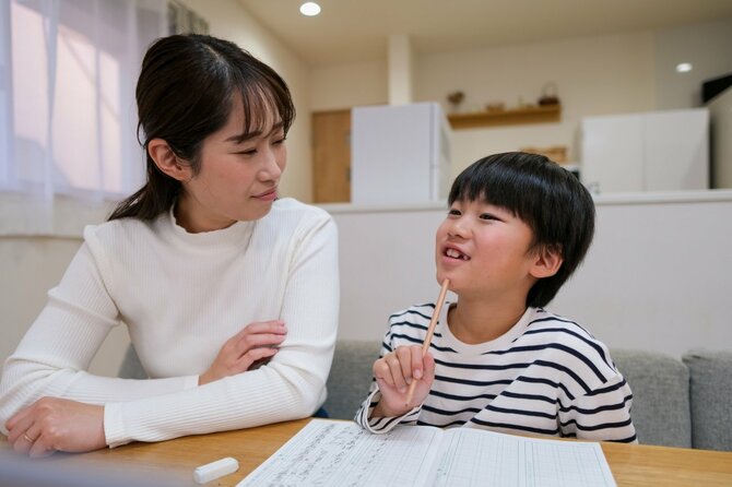 「褒美がないとやらない子」と「褒美がなくても頑張れる子」の差を生む「親の声かけ」