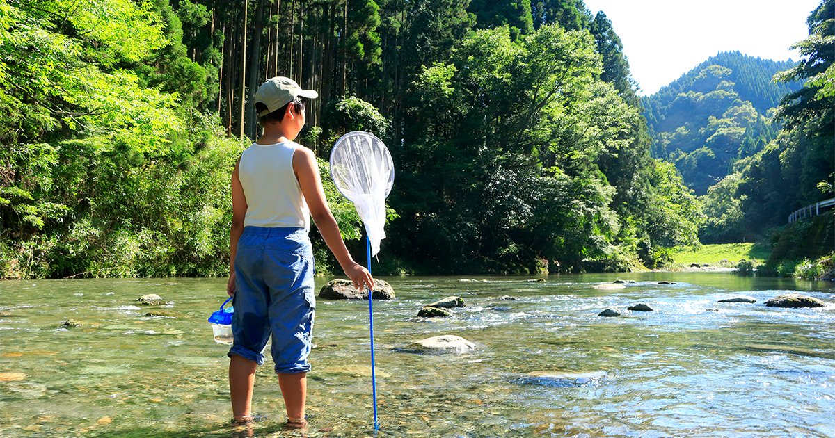 「子どもをナメたようなふざけた詞だ」77歳のエッセイストが一刀両断した、有名な童謡とは？