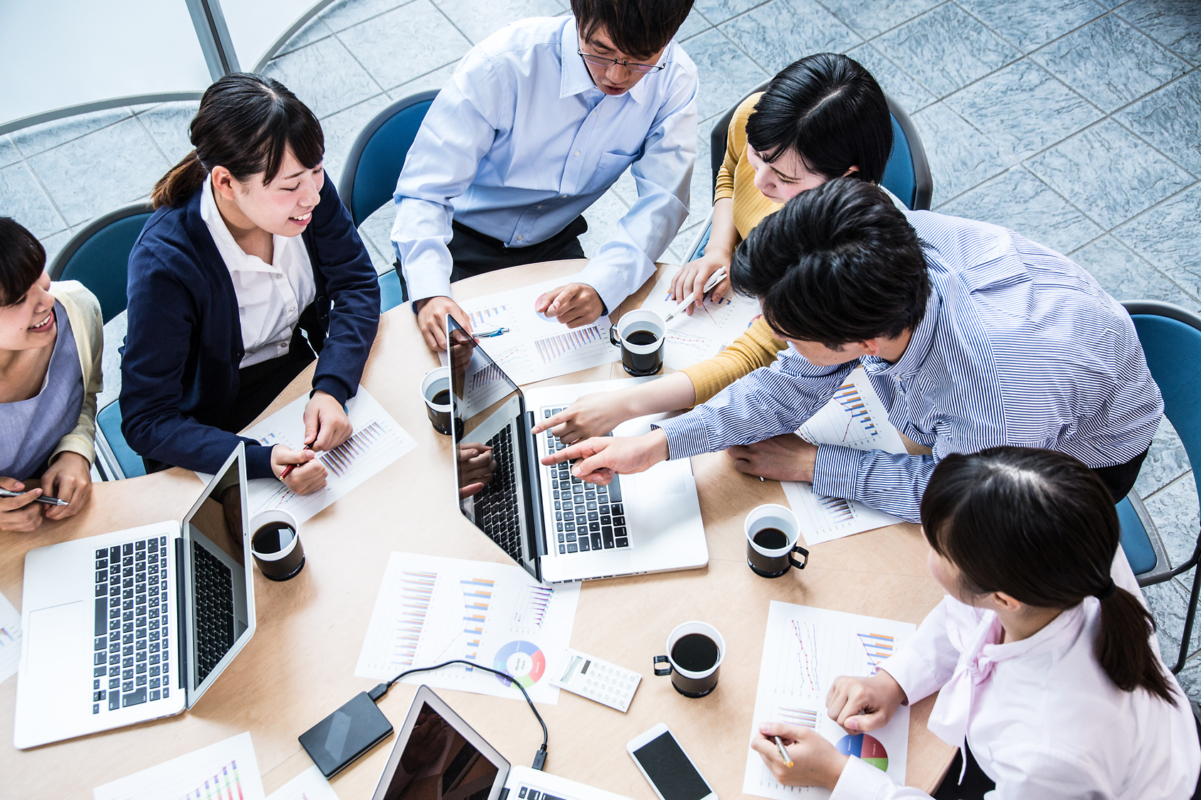 横並び、仲間意識が強い新人から突出した人材を育てるには？
