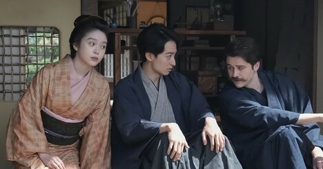 濱正悟「僕、どうしていいかわかんない」台本にない高石あかり＆トミー・バストウのアドリブに困惑〈ばけばけ第84回〉