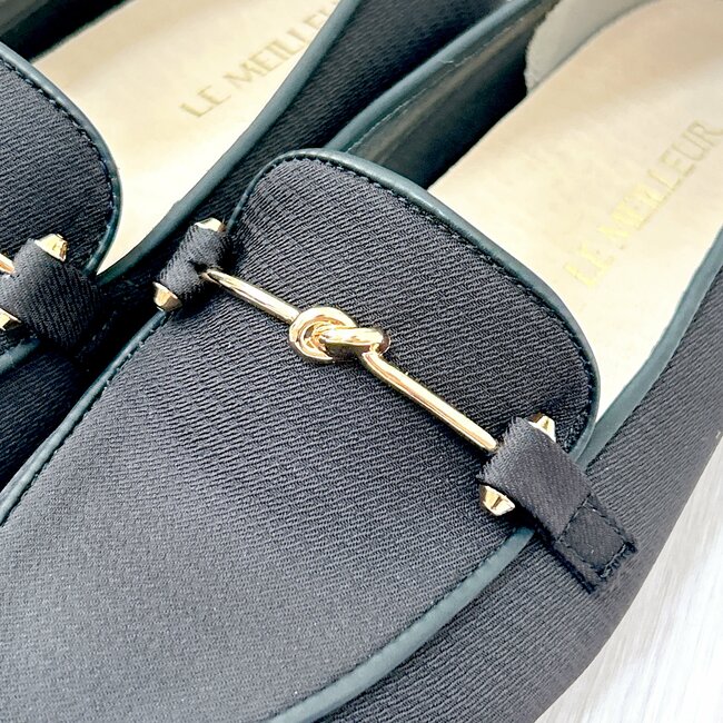 もう普通のパンプスに戻れない…！しまむらの「2420円シューズ」高見えなのに、ゆったり楽ちんで足が痛くなりにくいの！