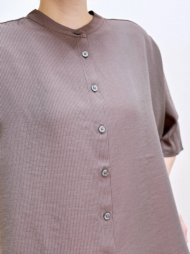 「夏服すべてこのシリーズにしたい」「すごく涼しくて着やすい」無印良品の“ふんわりブラウス”さらさらな着心地がやみつきになる！「ゆったりだけどスッキリ着られる」《購入レビュー》