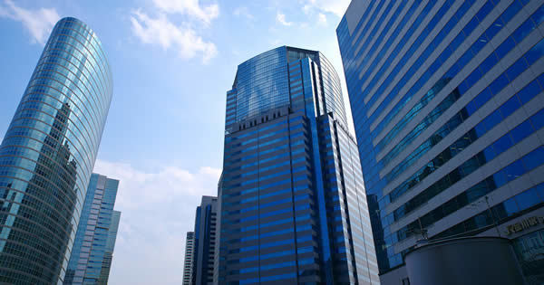 日本企業で進む事業再編