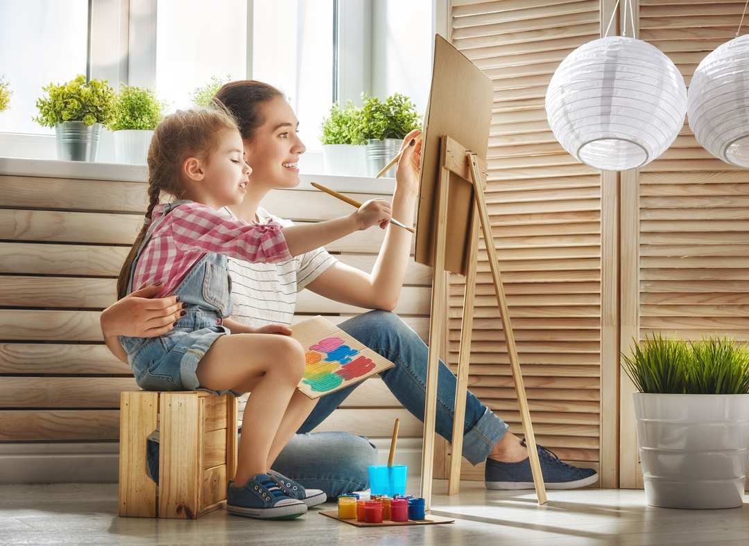 親も子も1日5分「○○」するだけで、<br />英語リスニングとスピーキング両方が<br />上達する一石二鳥トレーニング!