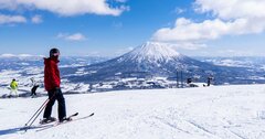 世界の富裕層が北海道・ニセコに集まる理由、“第二のニセコ”白馬・富良野・宮古島に「決定的に足りないもの」とは？