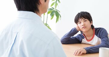 「今日、学校どうだった？」と聞く親に、子どもが「別に…」しか言わない当然の理由