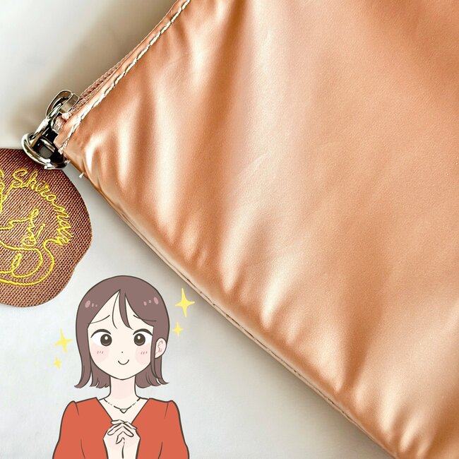 おくすり手帳や処方薬がまるっと入った！コメダ珈琲の「自立する大容量ポーチ」保冷もできて使い勝手バツグン！《購入レビュー》