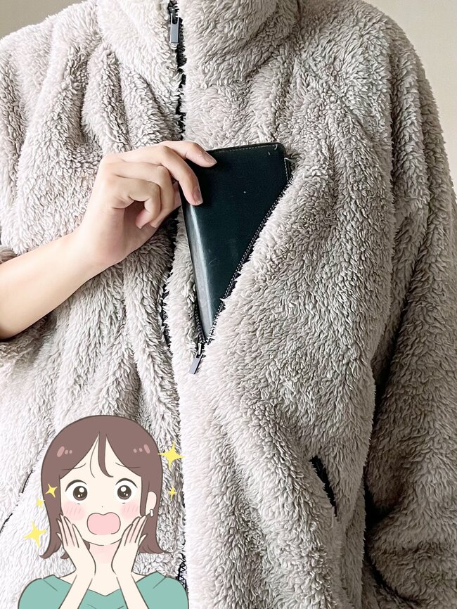 もうマフラーいらないじゃん！ユニクロ新作の“ふわもこジャケット”首元まであったかくて感動…！「デザインがまじで可愛い」「笑ってしまうくらいあったかい！」