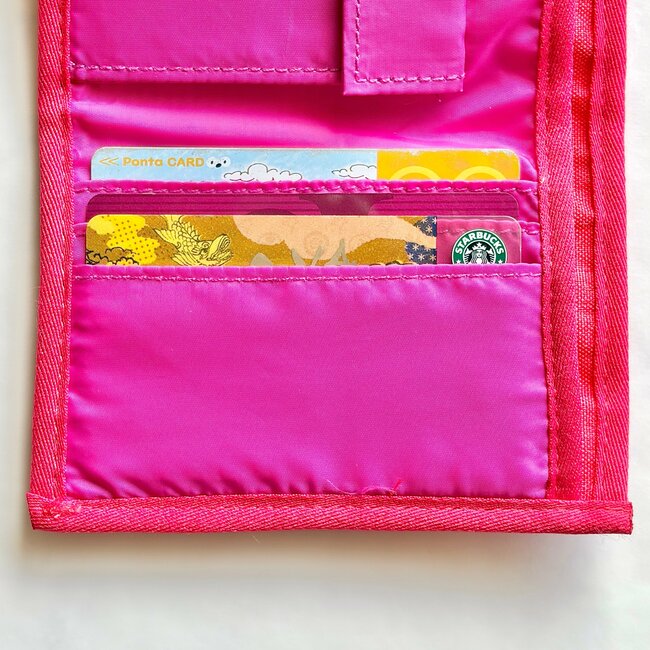 普通の財布に戻れないかも…！ニコアンドの「ナナメがけできるミニ財布」カギもカードも入って理想的すぎる！