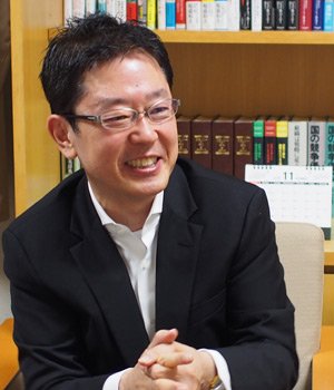 秋山進氏