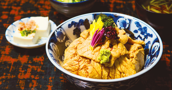 最高の丼を召し上がれ