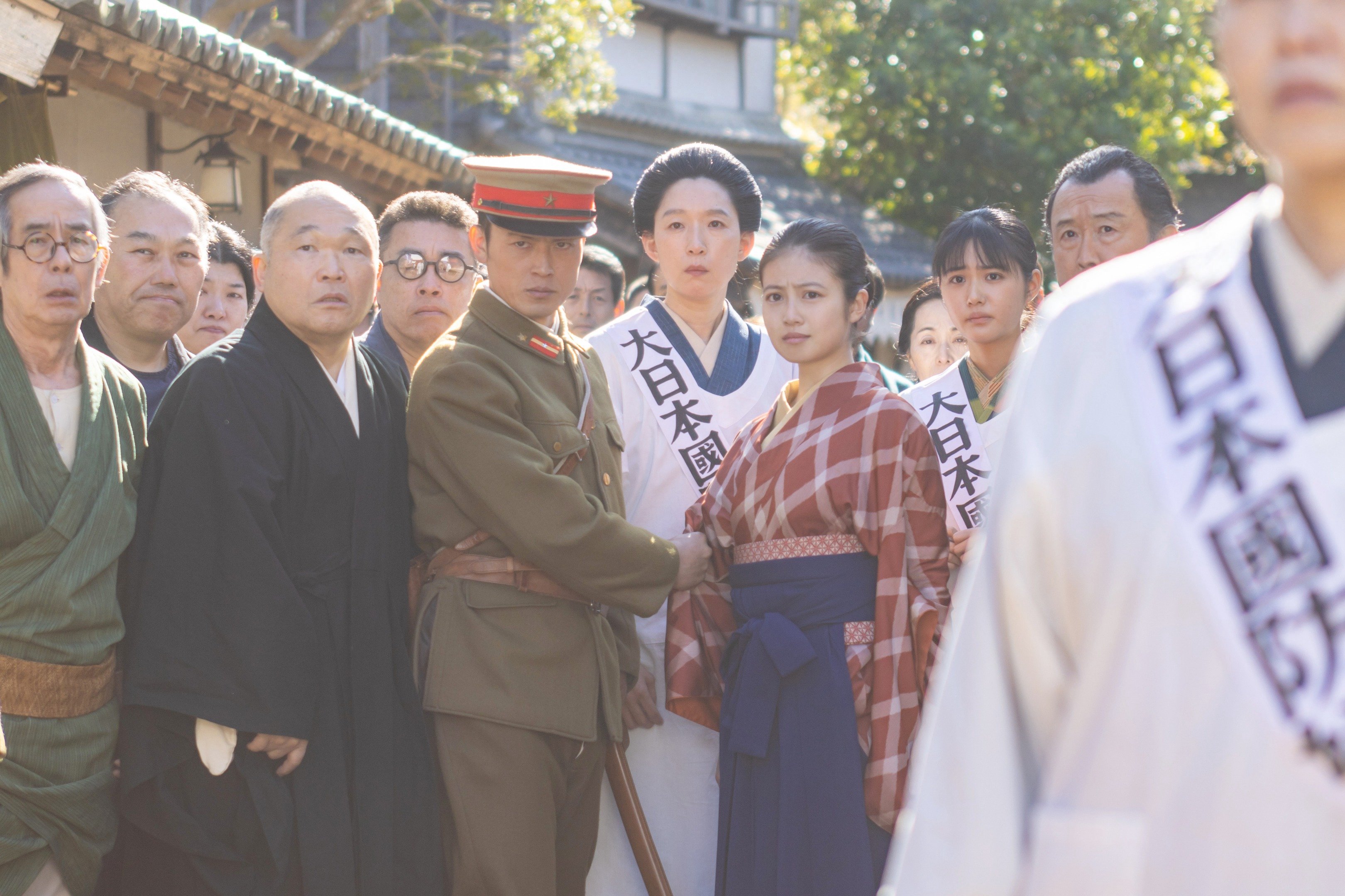 「逃げ回ってもいい、ひきょうだと思われてもいい」→戦時下に駆けつけた登美子(松嶋菜々子)が息子に託した、“らしくない”禁句〈吉田鋼太郎コメント付き〉【あんぱん第50回レビュー】