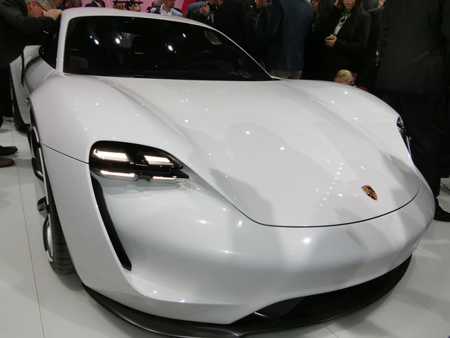 BMWやルノー日産が問題提起、航続1000kmのEVは本当に必要か