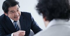 無能な上司は「なぜ、そう思うの?」と聞く。“有能な上司”は、どう聞いている?