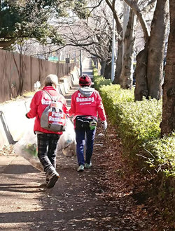 「星屑作戦」でゴミ拾い