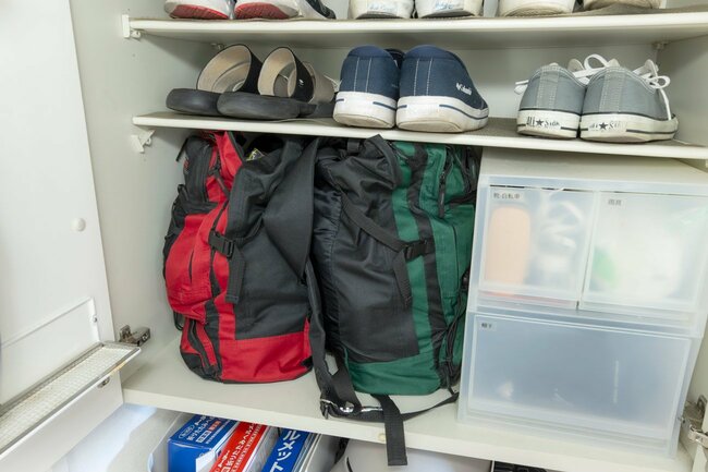 地震時に大ケガになりかねない、玄関に絶対置いてはいけないもの