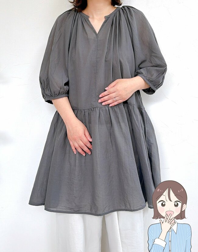 二の腕から太ももまで隠せる…！無印良品の“涼しげミニワンピ”すぽんと着るだけでオシャレ！「欲しかった服だ！」「当分ヘビロテできそう」